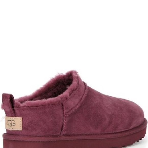 UGG Women's Ankle Boots in Burgundy - Picture 4 of 5
